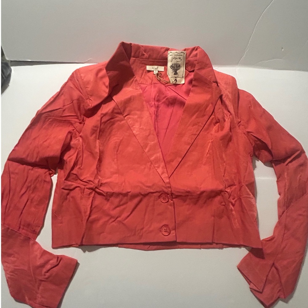Easel Women Coral Pink Cropped Blazer Jacket Size M Two Button Long Sleeve New